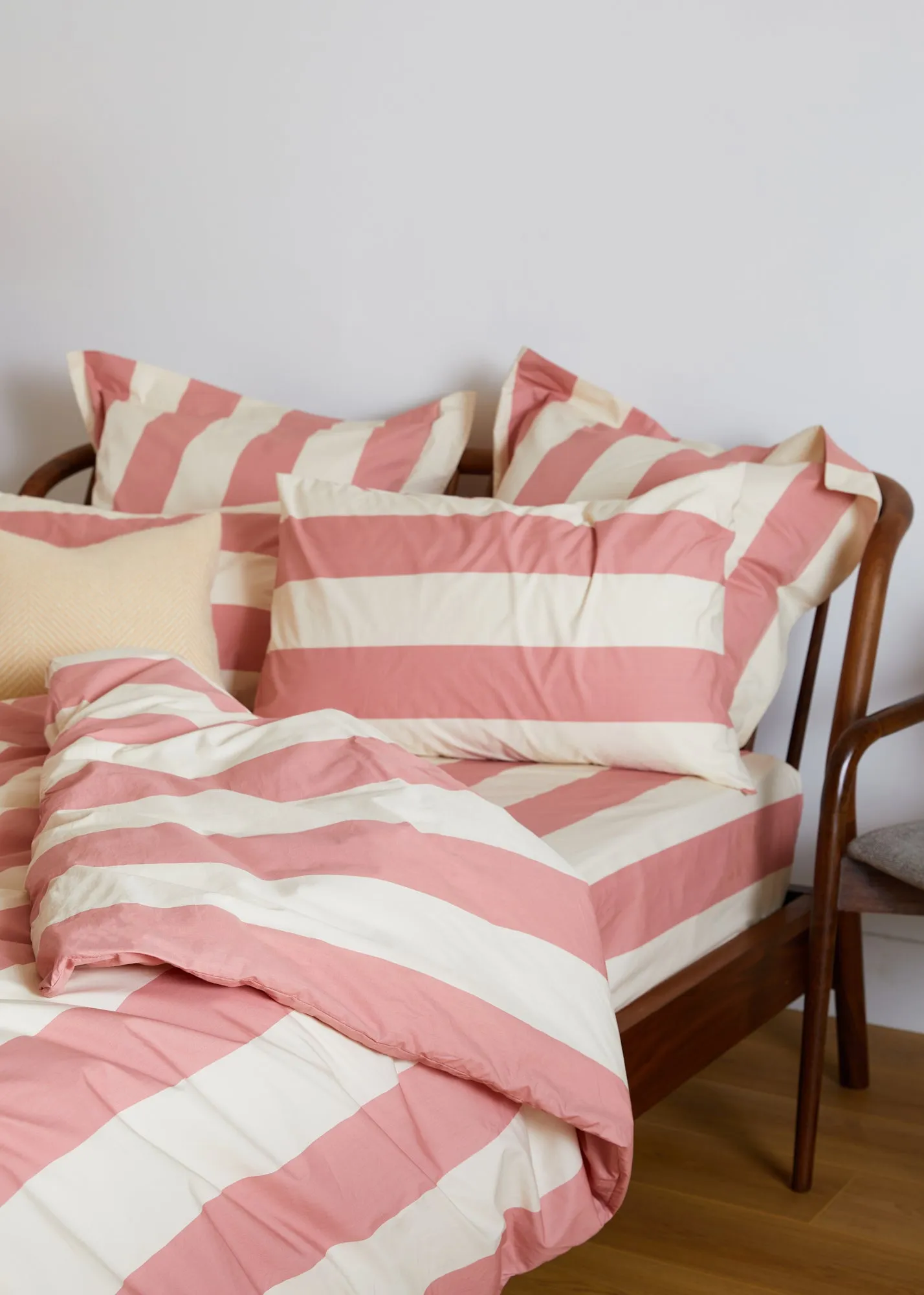 Foxford Rose Wide Stripe Fitted Sheet