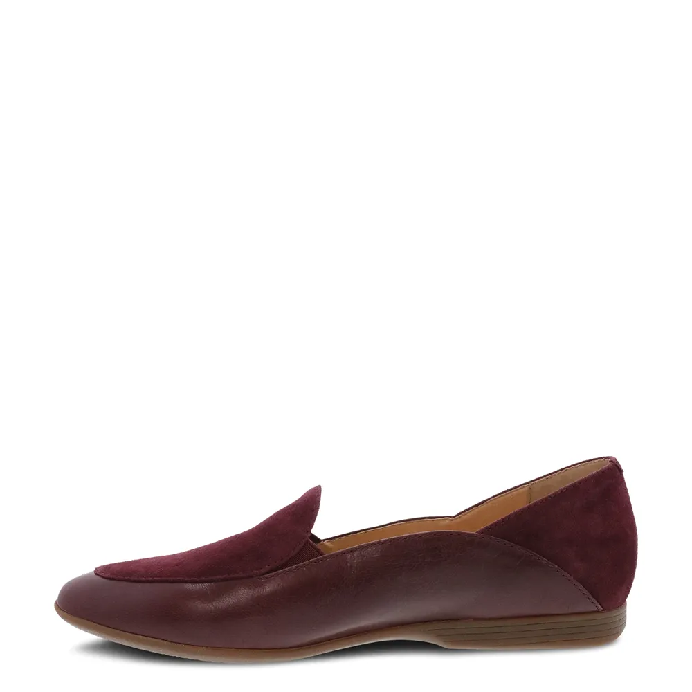 Women's Dansko Lace Color: Wine Glazed Leather